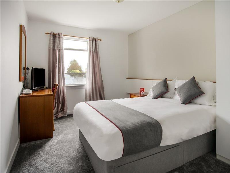 Oyo Glenpark Hotel, Ayr Central Eksteriør billede