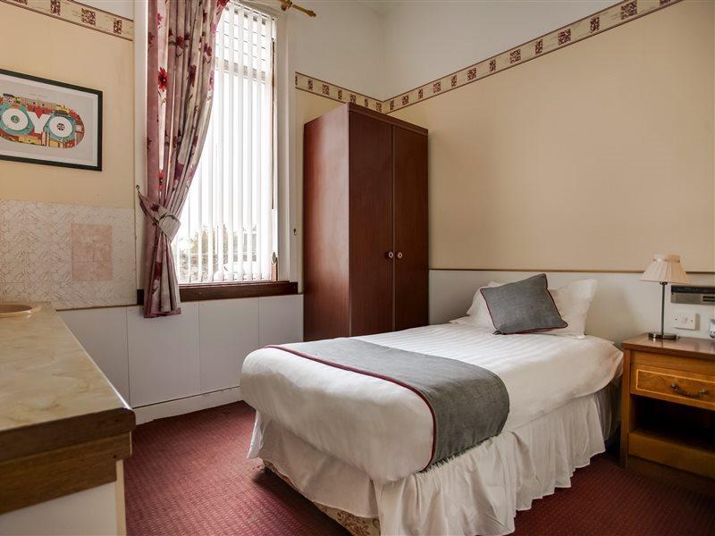 Oyo Glenpark Hotel, Ayr Central Eksteriør billede
