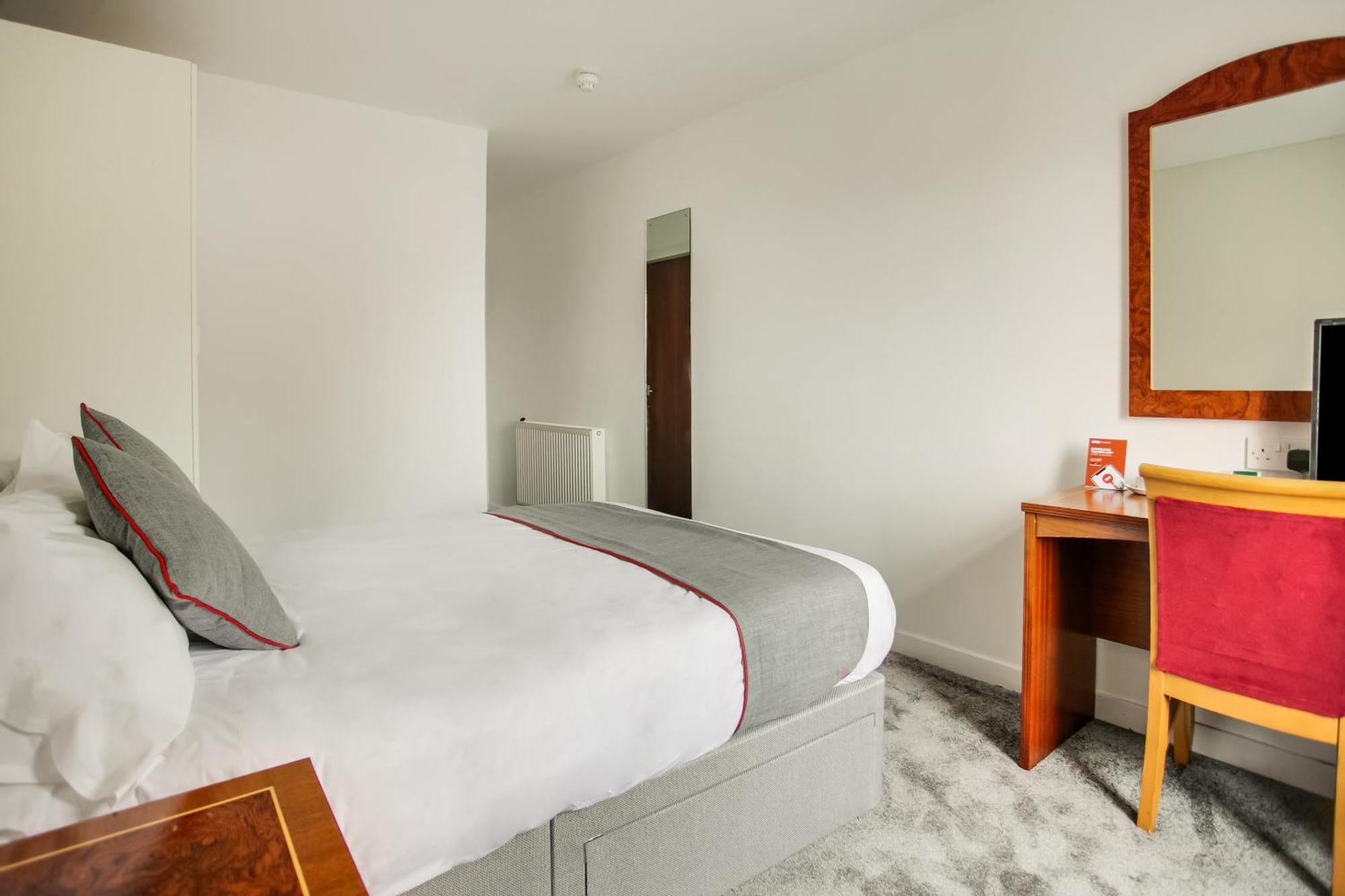 Oyo Glenpark Hotel, Ayr Central Eksteriør billede