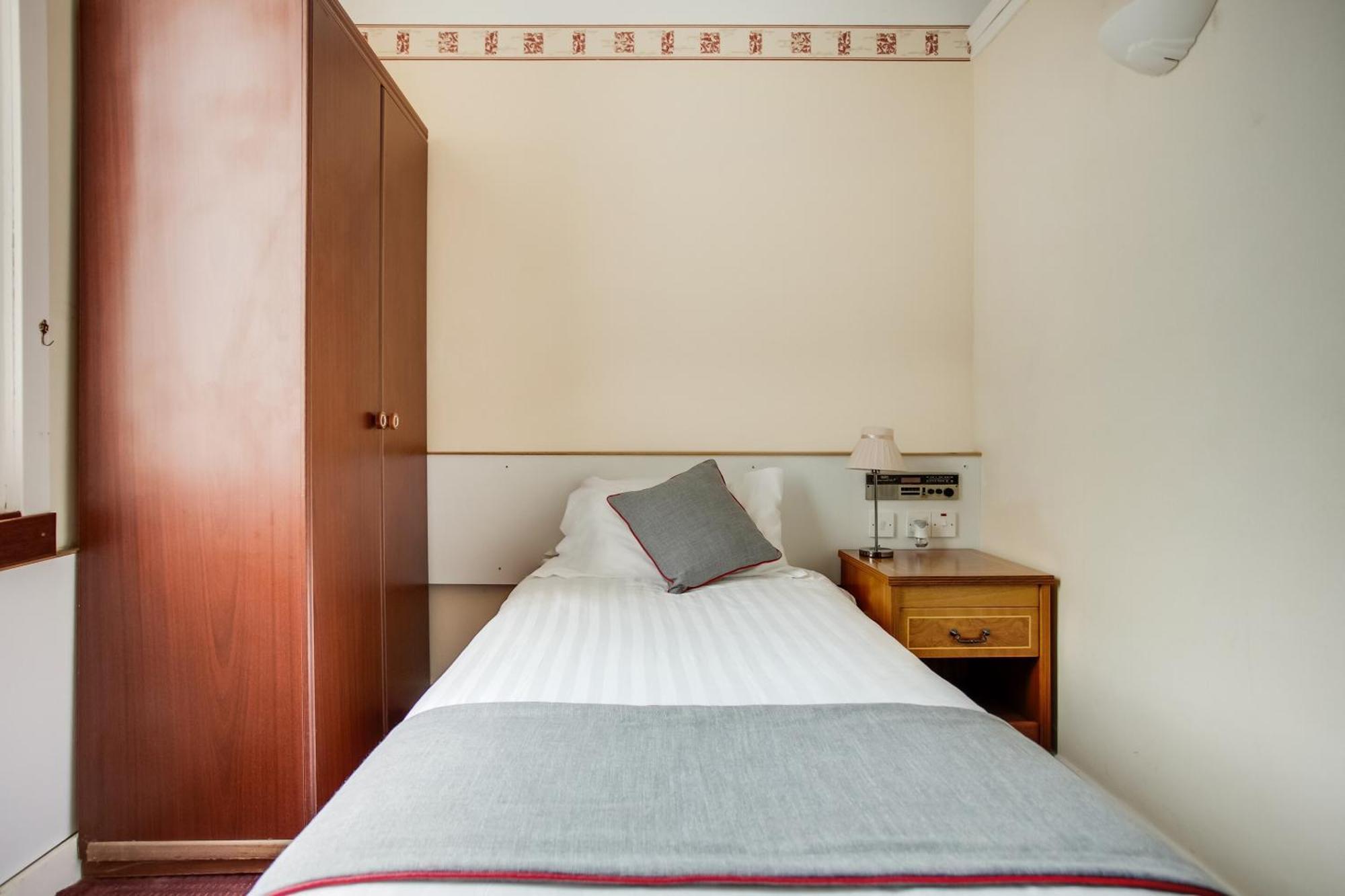 Oyo Glenpark Hotel, Ayr Central Eksteriør billede